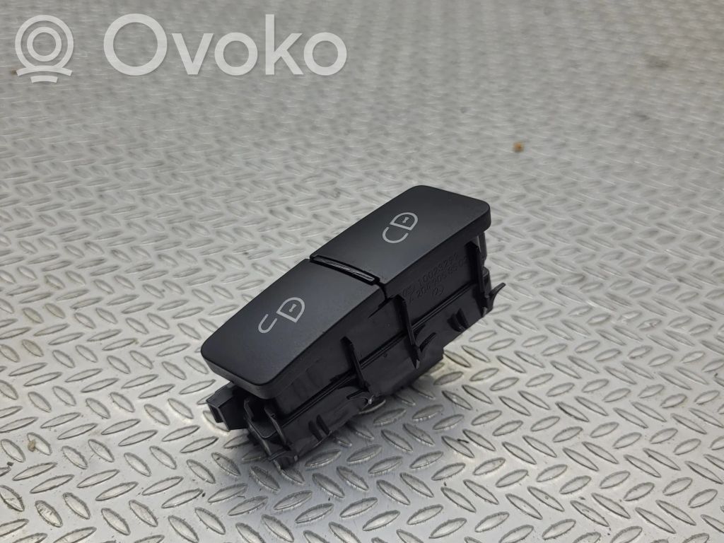 Central locking switch button   A2049058502