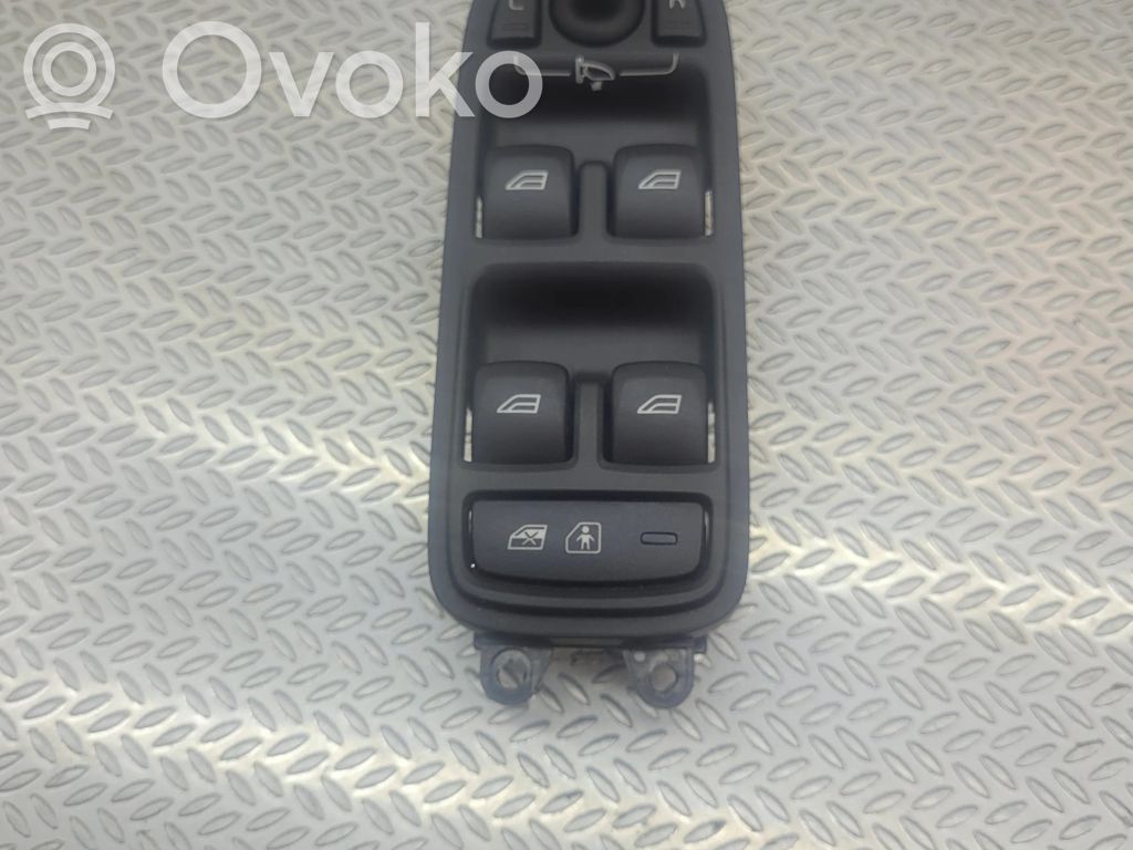 Volvo XC60 Electric window control switch 