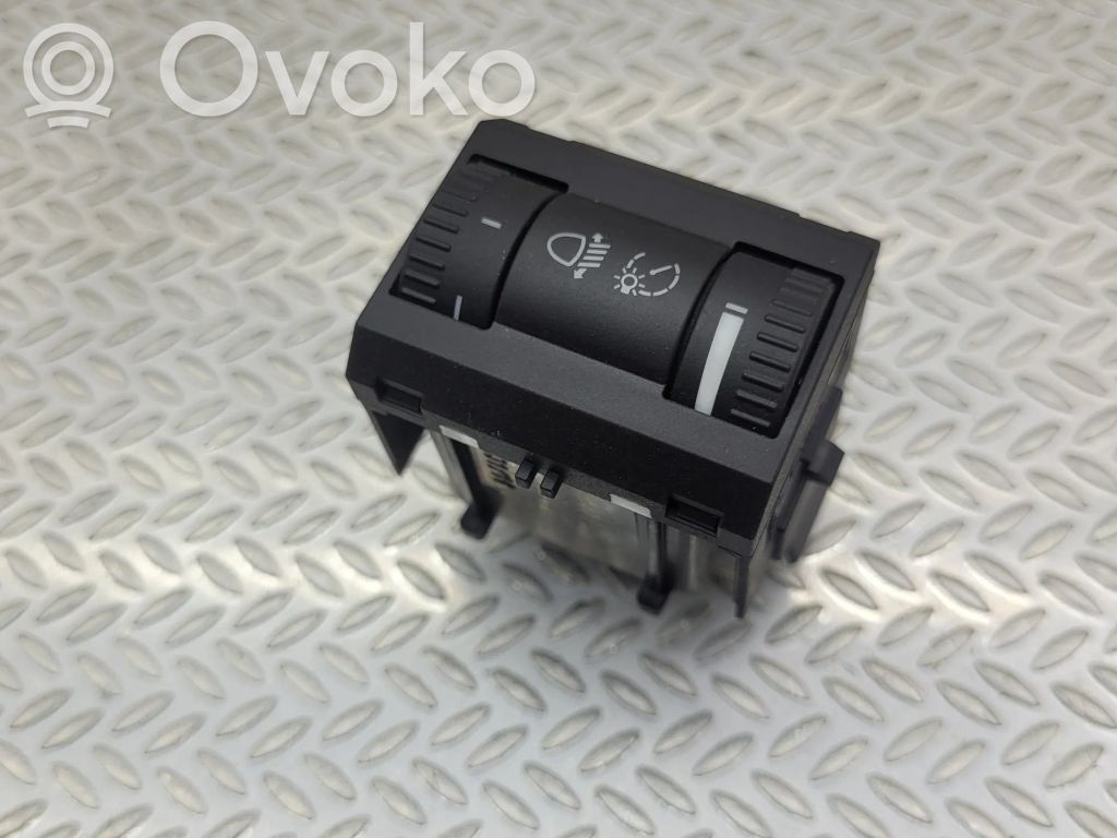 Skoda Superb B6 (3T) Headlight level height control switch 