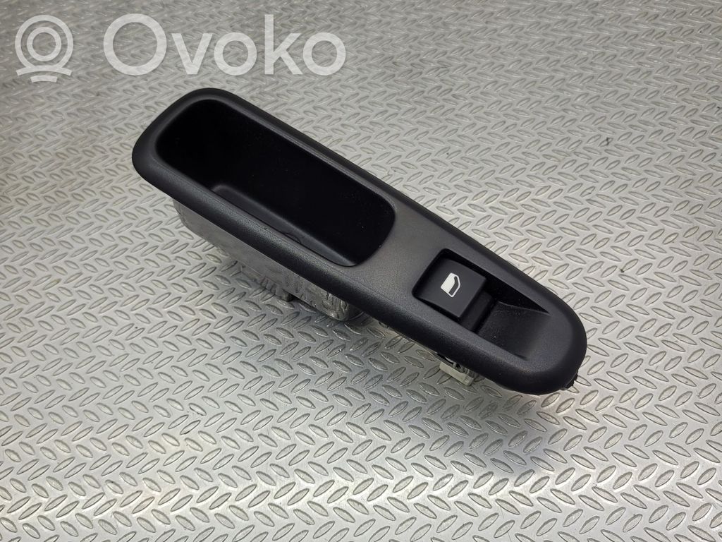 Citroen C3 Electric window control switch 