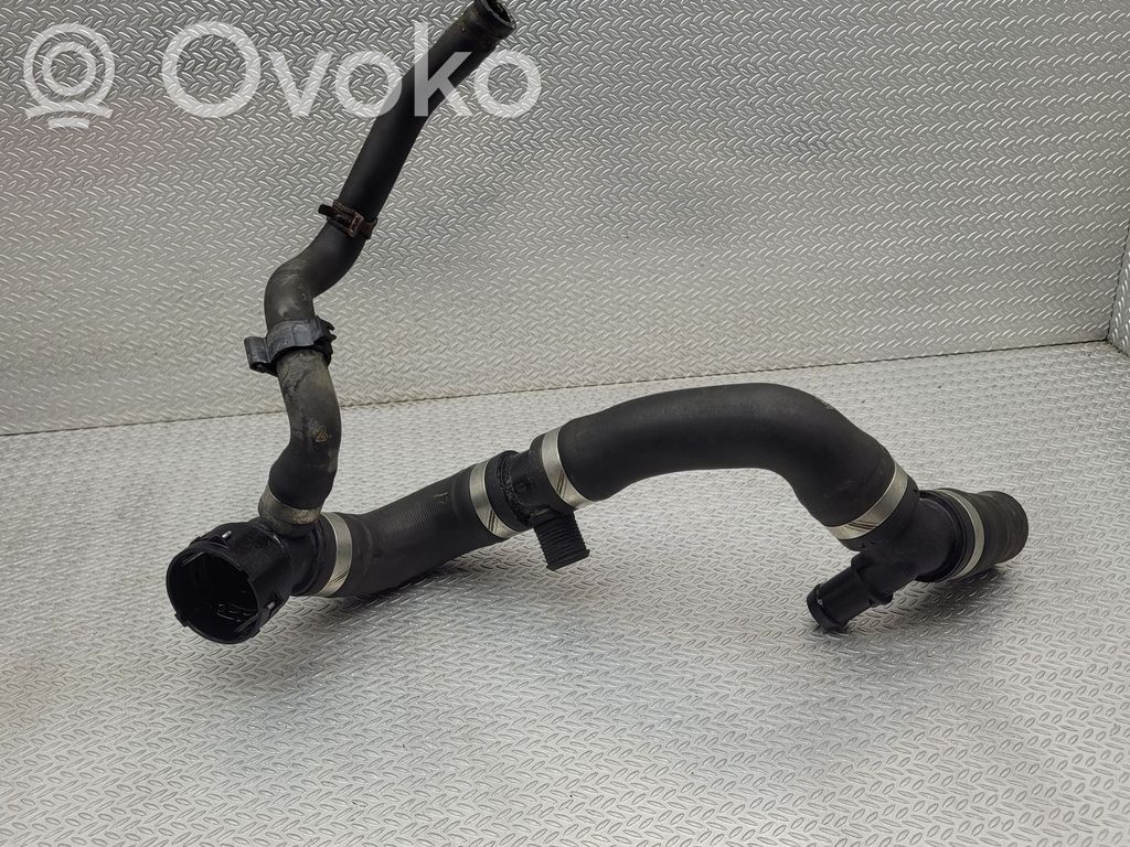 Volvo XC60 Engine coolant pipe/hose 