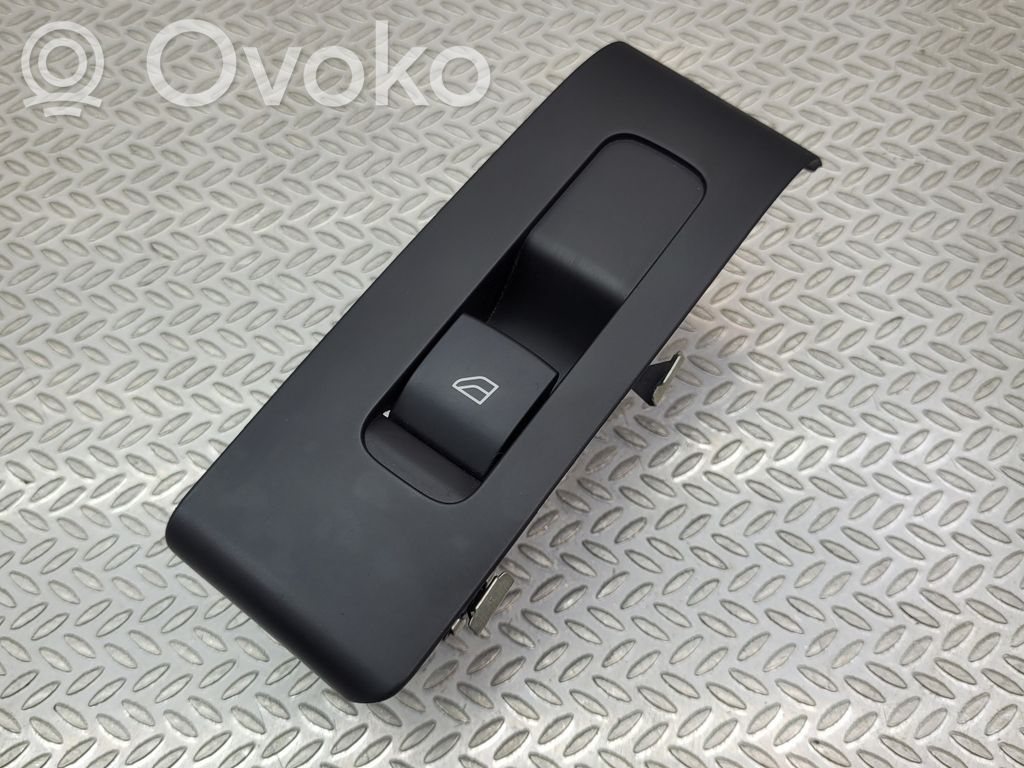 Volvo XC40 Electric window control switch 