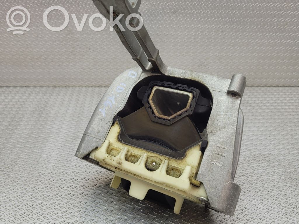 Volkswagen T-Cross Engine mount bracket 