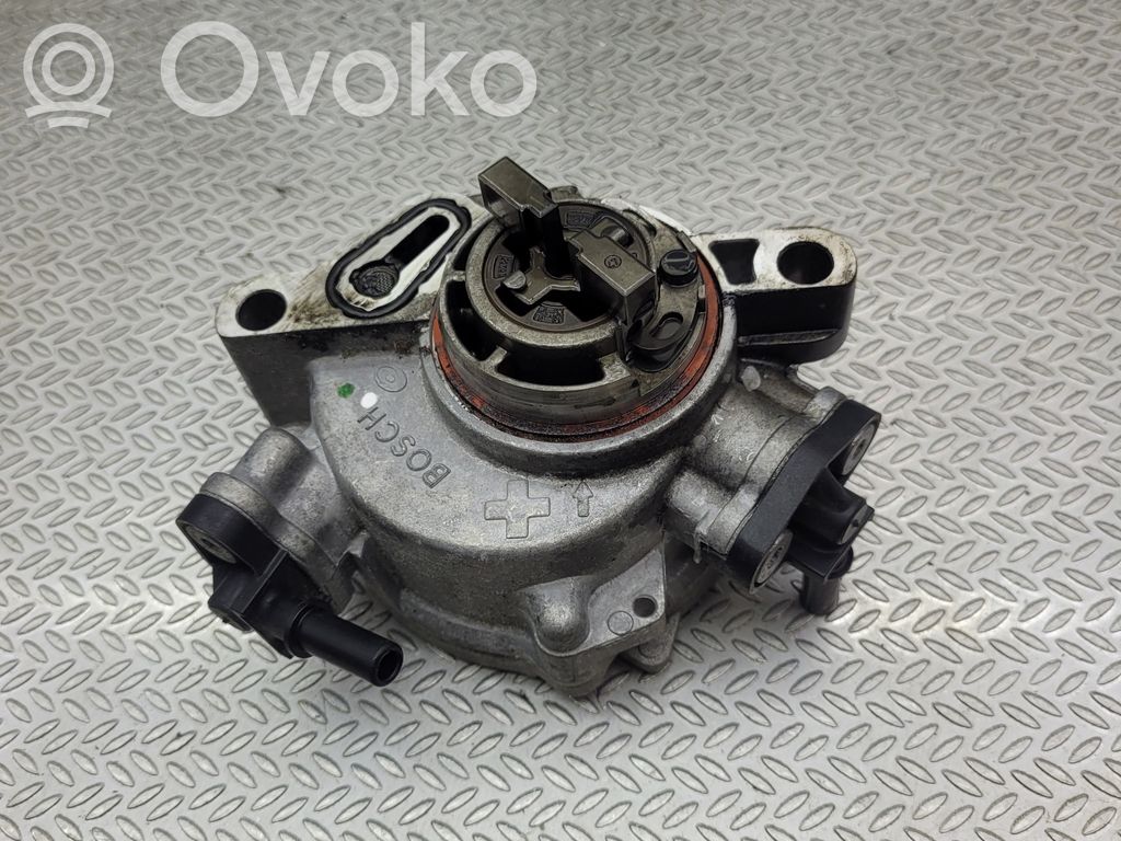 Opel Astra L Vakuumo pompa 
