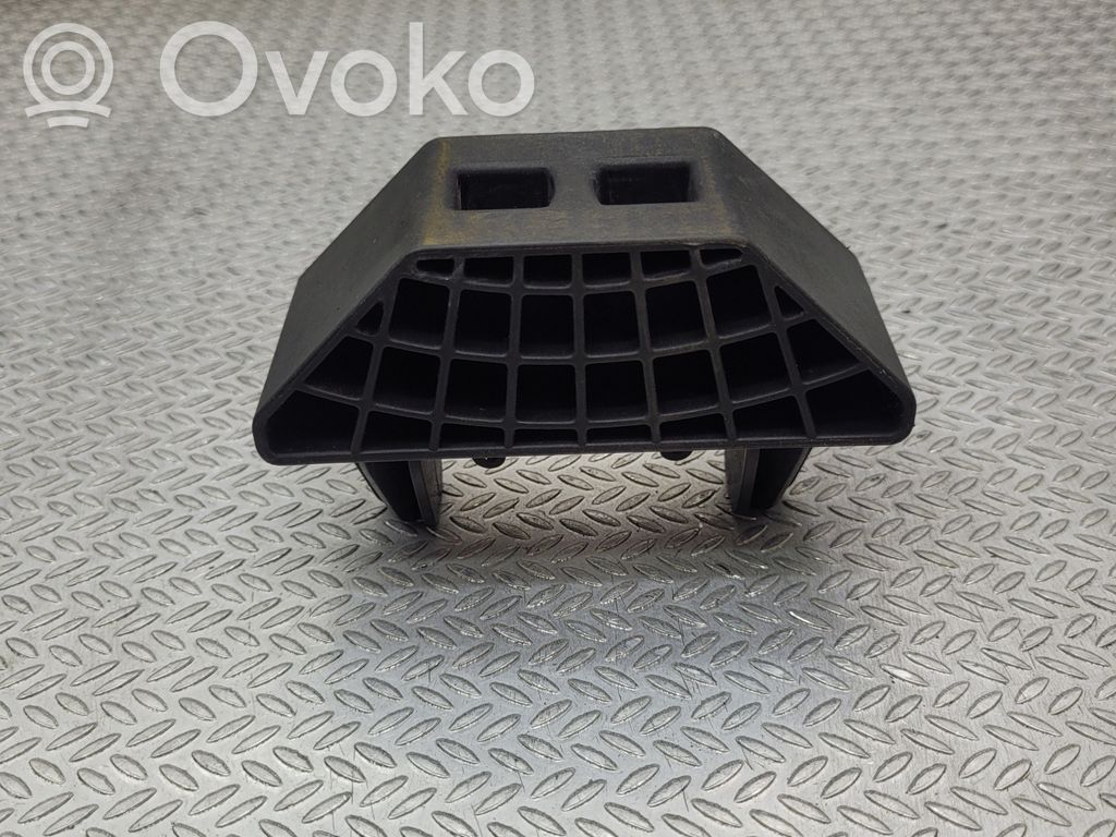 Volvo XC40 Gniazdo lewarka zmiany biegów 