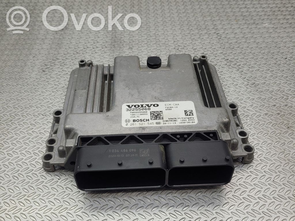 Volvo XC40 Engine control unit/module 