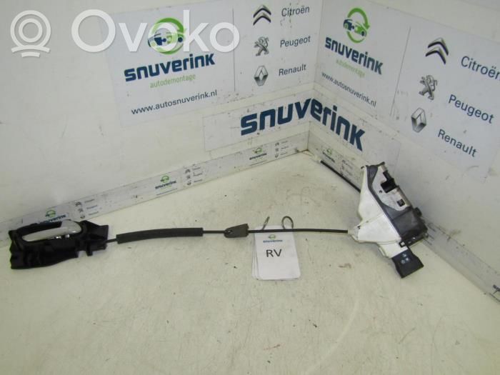 Citroen C3 Priekšpusē slēdzene 