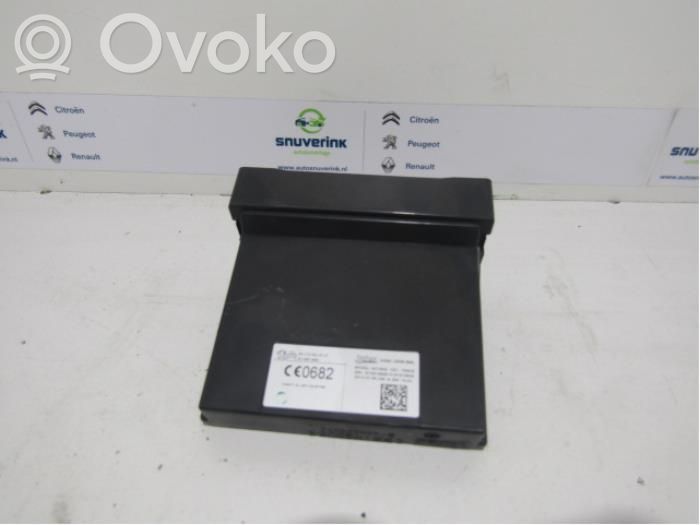 Citroen DS5 Oven keskuslukituksen ohjausyksikön moduuli 