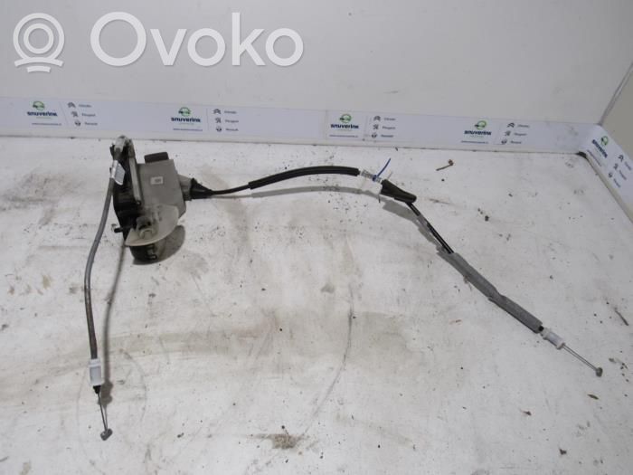 Citroen DS5 Front door lock 