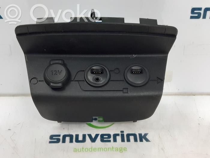 Peugeot 208 I USB socket connector 