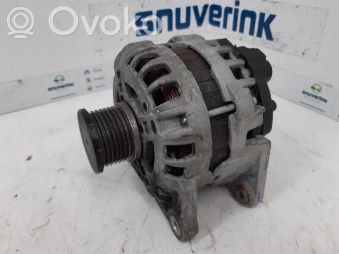 Renault Clio IV Alternator 