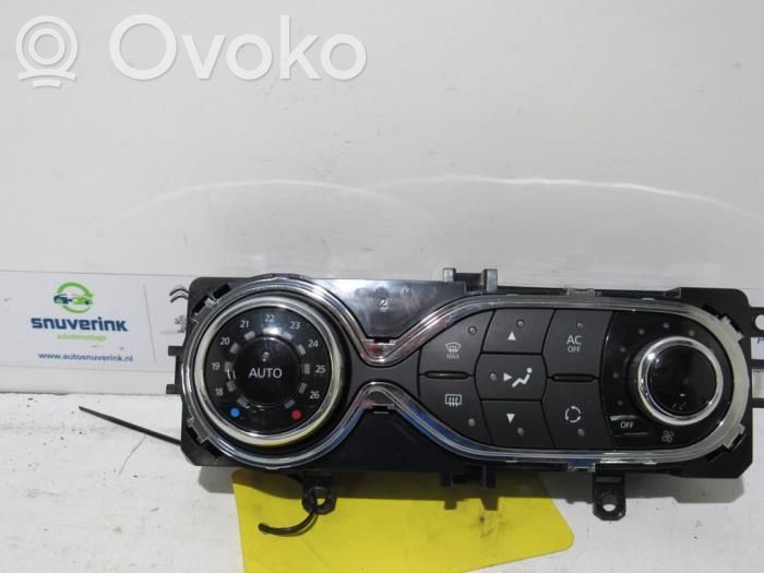 Renault Clio IV Ilmastoinnin ohjainlaite 