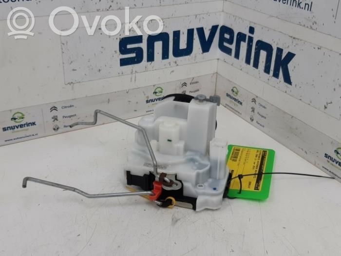 Opel Combo D Bagažinės spyna 