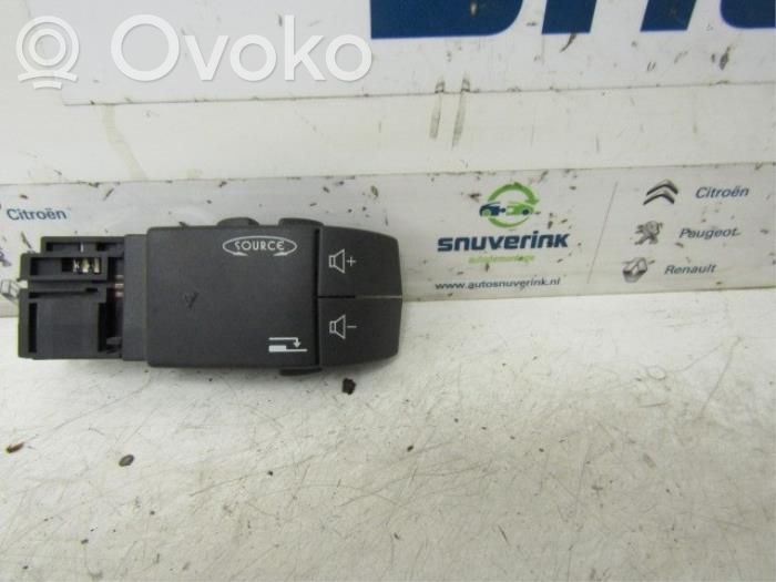 Renault Trafic II (X83) Modul comenzi multimedia 