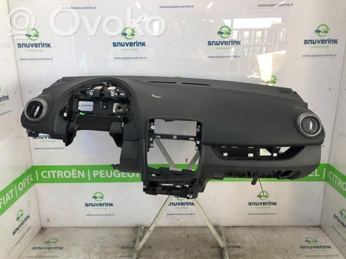 Renault Clio IV Panelė 