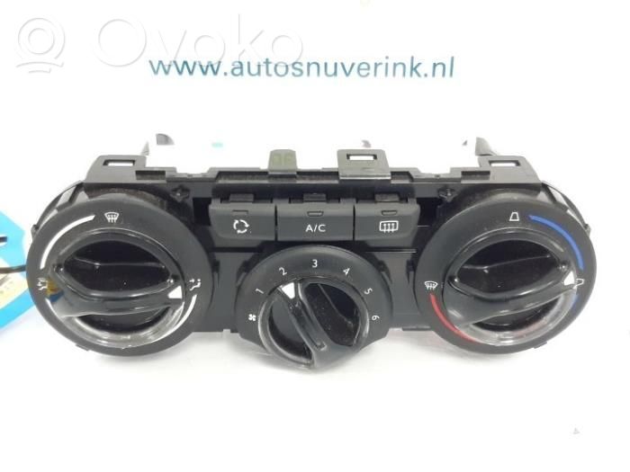 Peugeot 208 I Unitate control climatizare