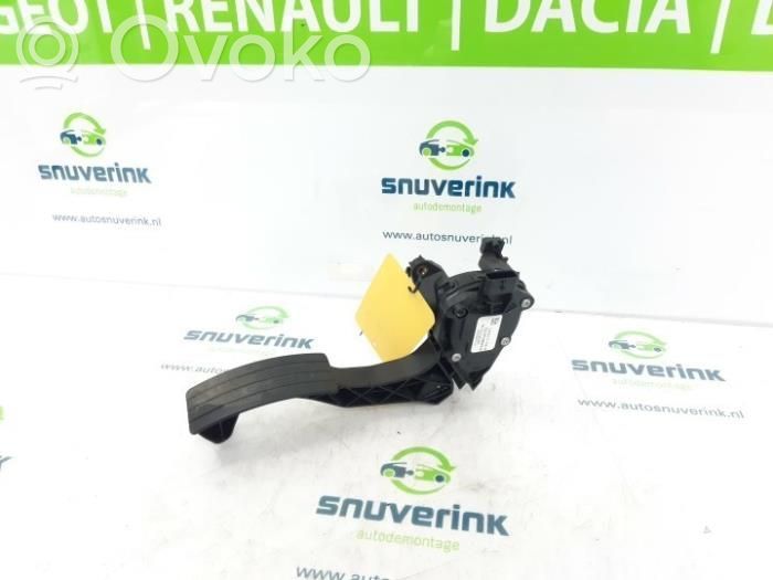 Renault Twingo III Pedał gazu / przyspieszenia 