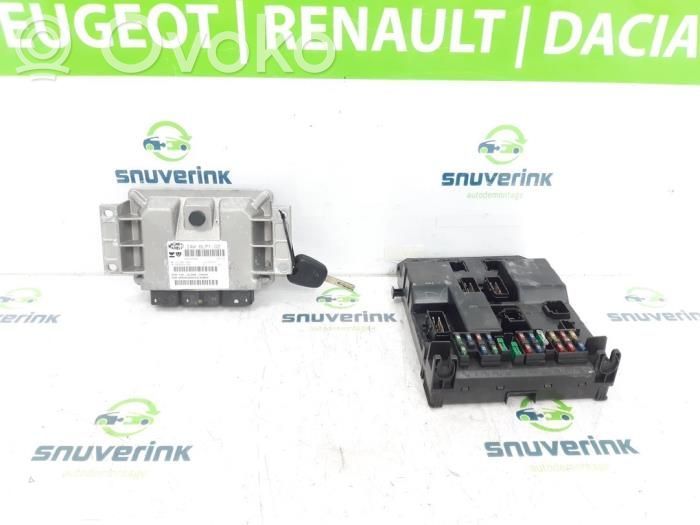 Peugeot 307 Engine control unit/module 