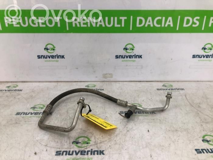 Renault Twingo II Ilmastointilaitteen putki (A/C) 