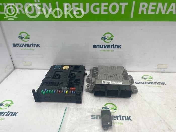 Peugeot 308 Engine control unit/module 
