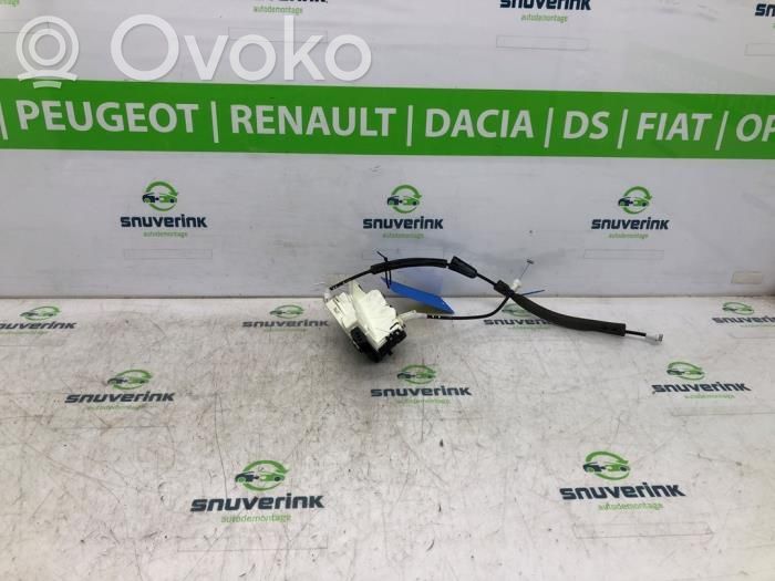Peugeot Partner Etuoven lukko 