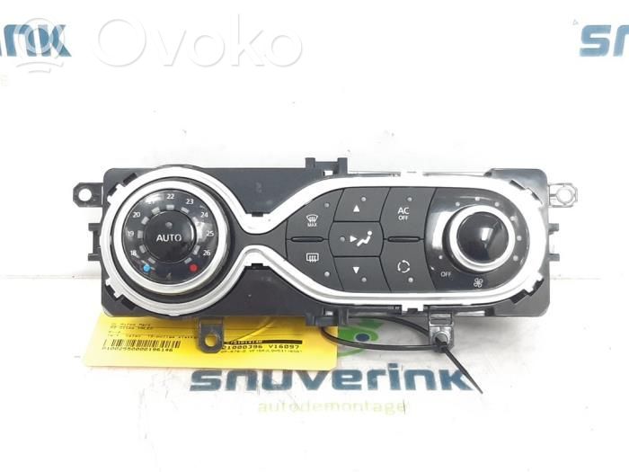 Renault Clio IV Climate control unit 