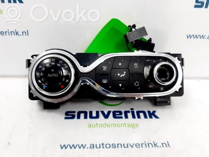 Opel Vivaro Climate control unit 