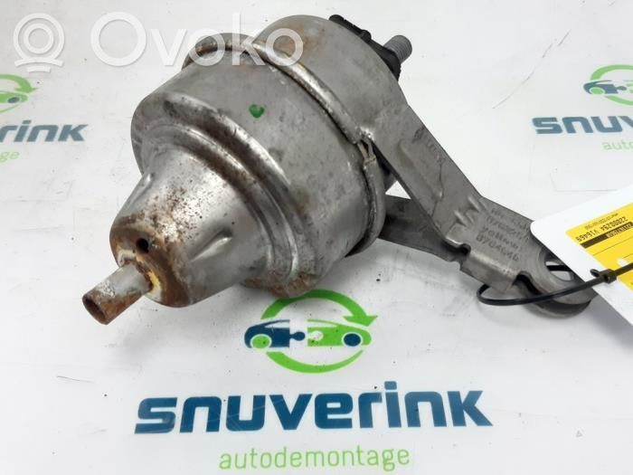 Mini One - Cooper R50 - 53 Engine mount bracket 