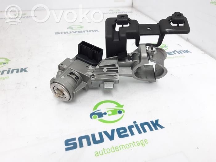 Alfa Romeo Mito Kit cu ECU motor și set închidere uși 
