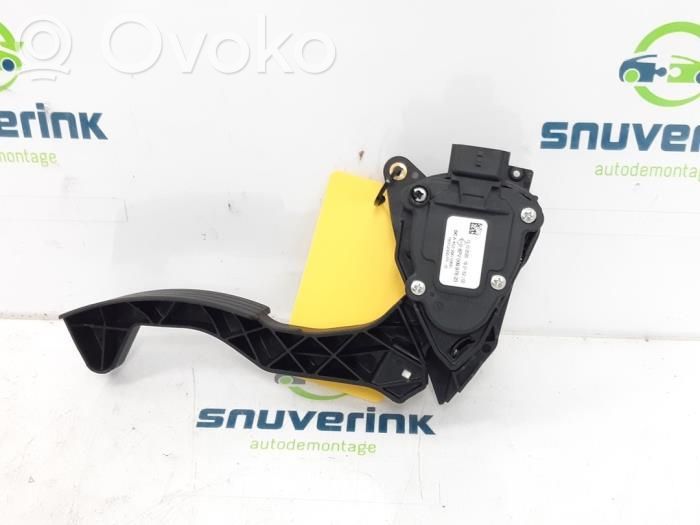 Renault Twingo III Pedał gazu / przyspieszenia 