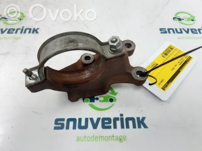 Ford Fiesta Cita veida dzinēja nodalījuma detaļa 