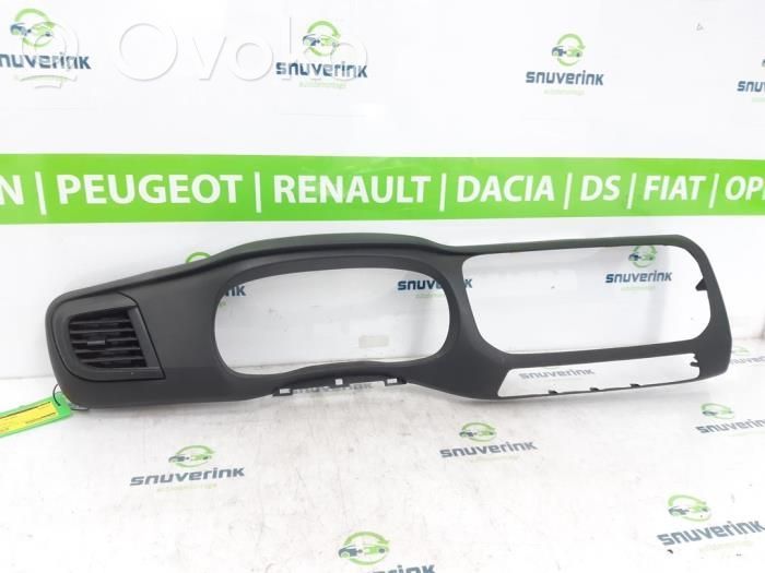 Opel Vivaro Altre parti del cruscotto 