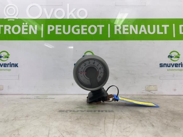 Peugeot 107 Tacómetro 