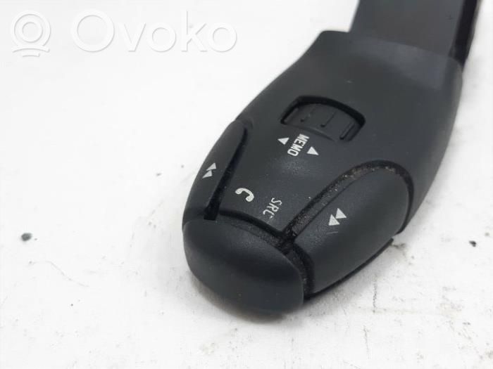 Citroen C3 Pulsanti/interruttori sul volante 