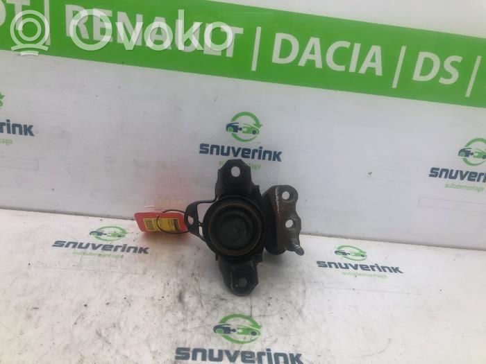Citroen C1 Engine mount bracket 