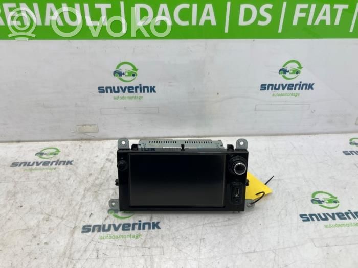 Renault Clio IV Unitate principală radio/CD/DVD/GPS 