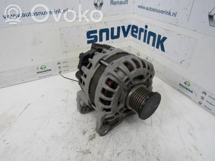 Renault Clio IV Generatore/alternatore 