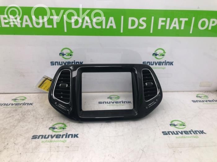 Jeep Compass Dysze / Kratki środkowego nawiewu deski rozdzielczej 