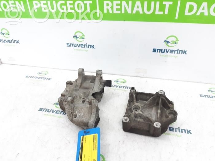 Peugeot 206 Generaattorin/laturin kiinnike 
