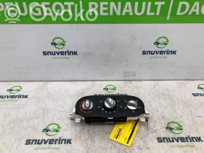 Renault Twingo II Climate control unit 