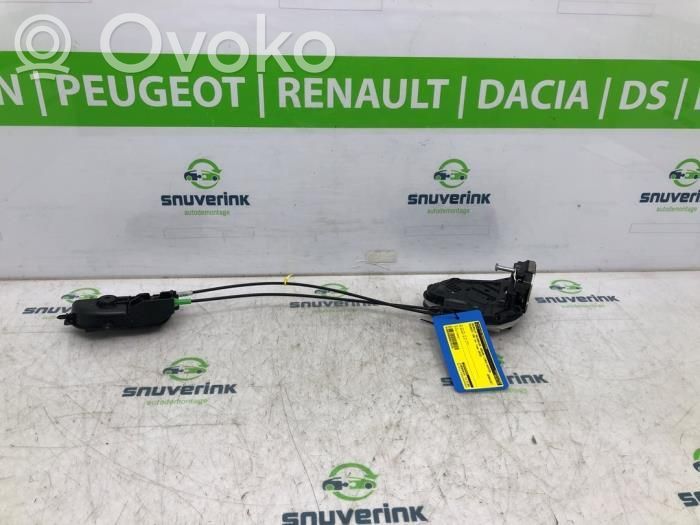 Peugeot 108 Takaoven lukko 