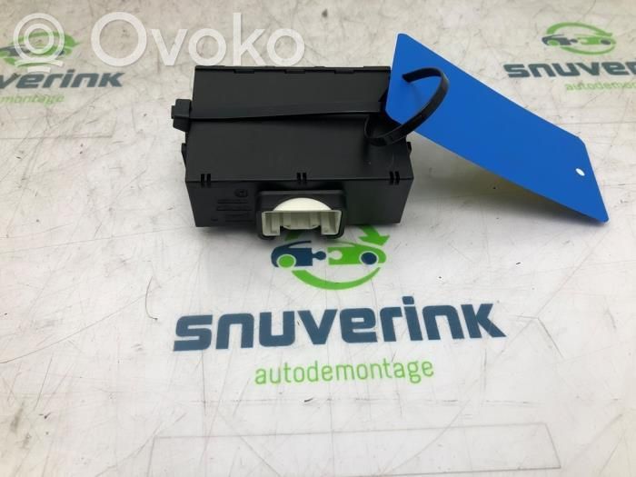 Peugeot 108 Door central lock control unit/module 
