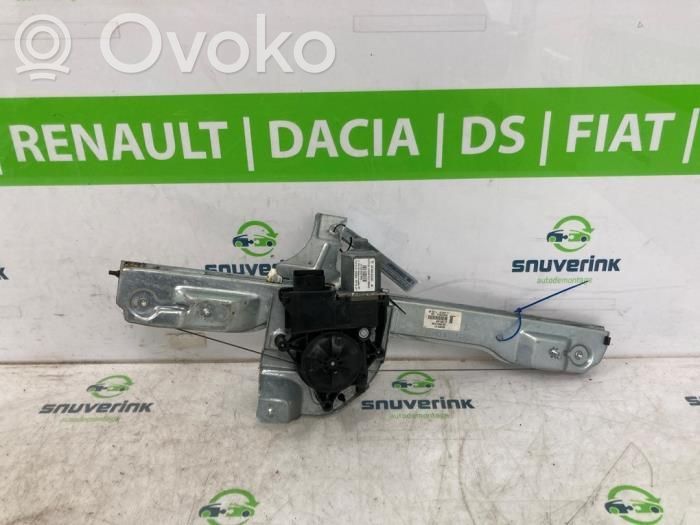Peugeot 208 I Meccanismo di sollevamento del finestrino anteriore senza motorino