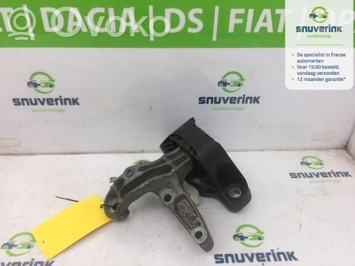 Renault Megane IV Engine mount bracket 