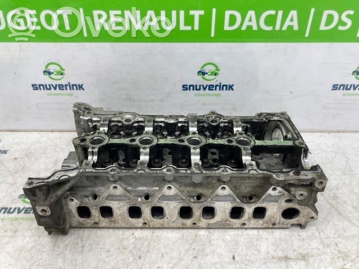 Renault Trafic III (X82) Engine head 
