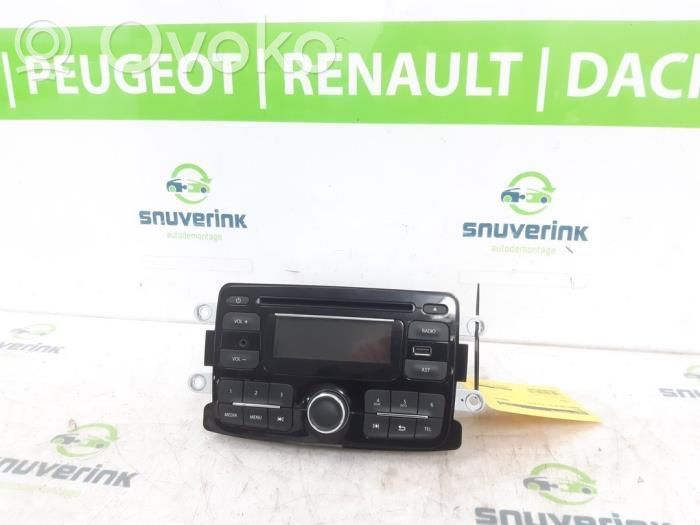 Renault Captur Panel / Radioodtwarzacz CD/DVD/GPS 