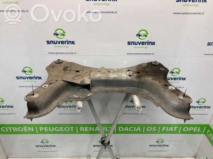 Opel Vivaro Achsträger vorne 