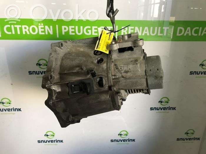 Peugeot 2008 I Manualna 5-biegowa skrzynia biegów 