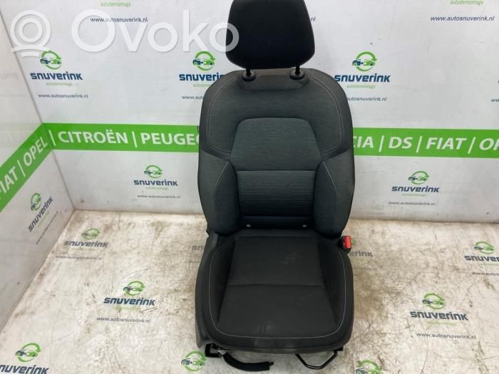 Renault Captur II Etumatkustajan istuin 