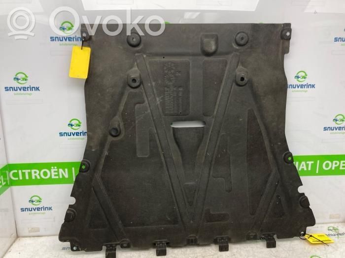 Renault Clio V Engine cover (trim) 